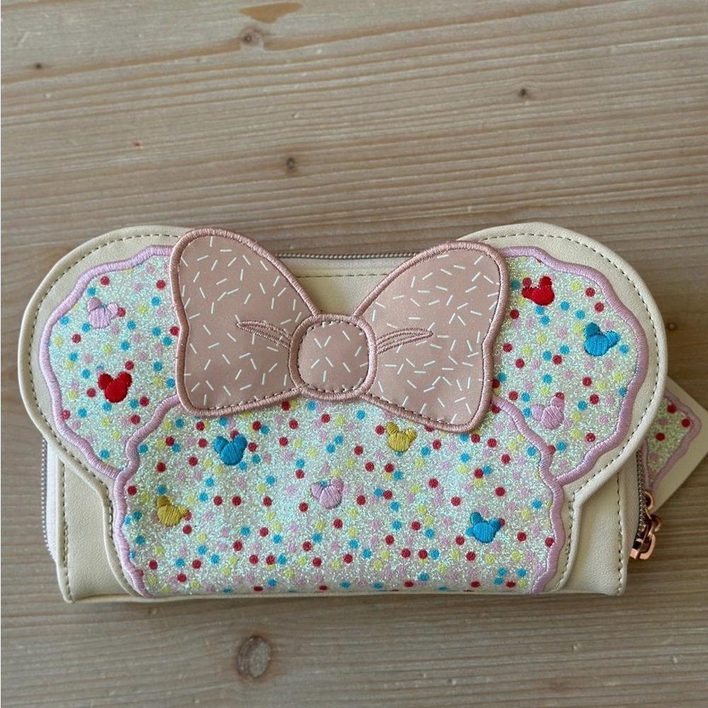 Danielle Nicole Disney Minnie Fairy Bread Wallet